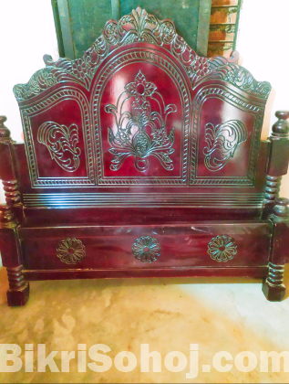 মালয়েশিয়ান কাঠের বেড